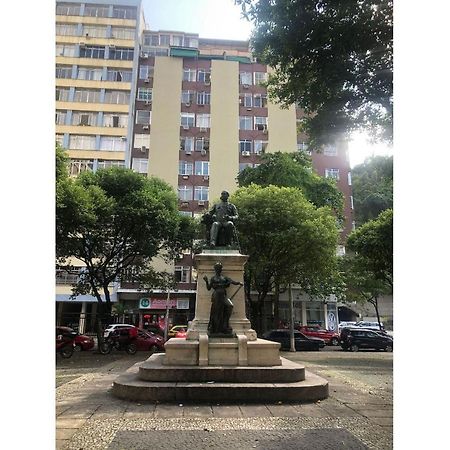 Copacabana Rua Tranquila E Arborizada Perto De Tudo Posto 2 리오데자네이루 외부 사진